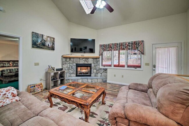 Photo - 4451 Palmer Rd