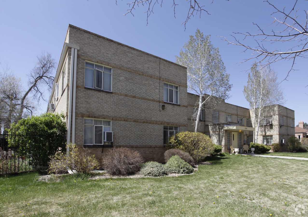 Photo - Redi V (Grape St.)