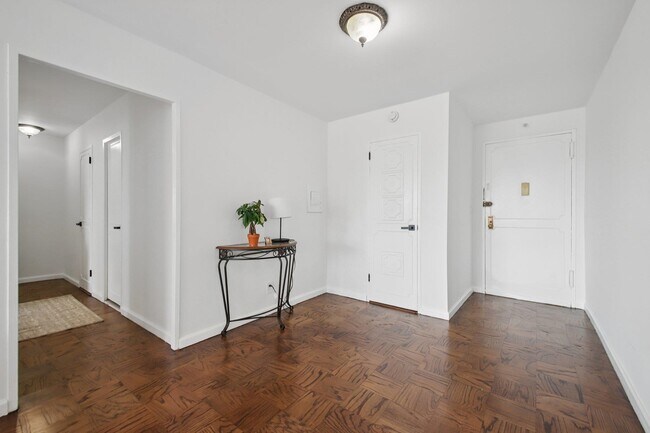 Photo - 10 Huron Ave Unit 11D