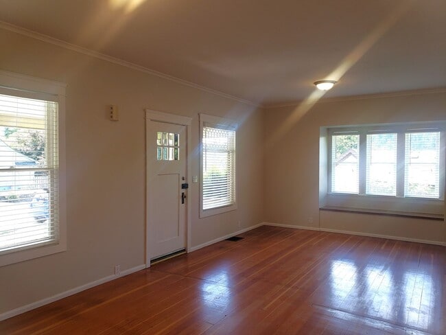 Photo - 416 S 2nd St