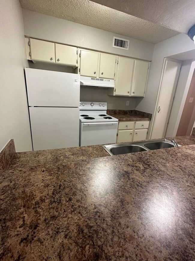 Photo - 1Bd/1Ba Condo located on the Germantown/Memphis Line!