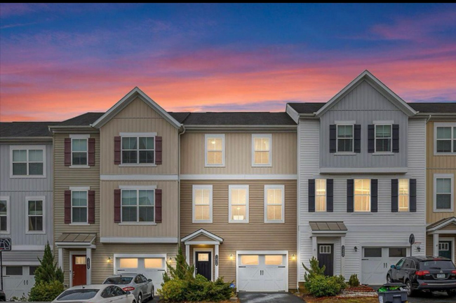 Photo - 1424 Hudgins Farm Cir Townhome