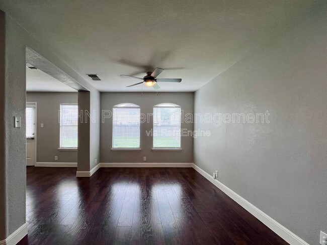 Photo - 8734 Snow Goose