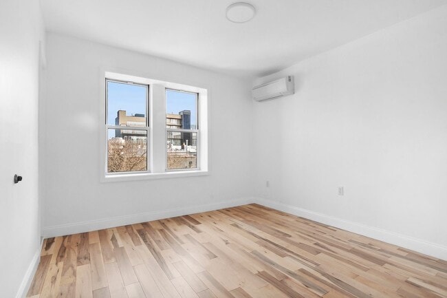 Photo - 955 Pacific St Unit 3