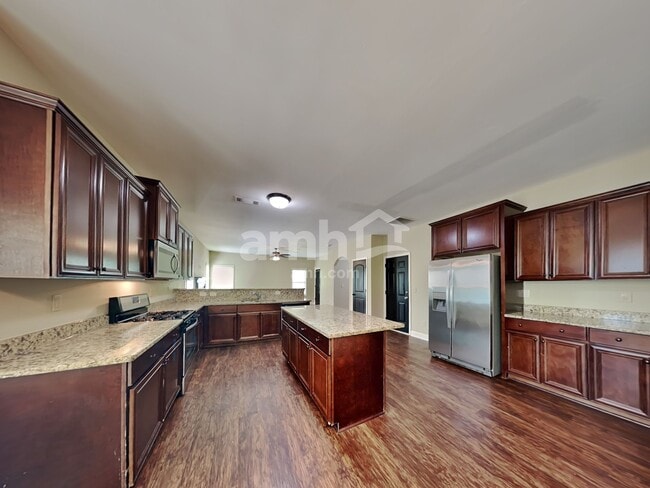 Photo - 250 Randy Rd SW