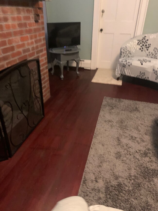 Living Room - 75 Mill St Unit 75 Mill 1st Floor