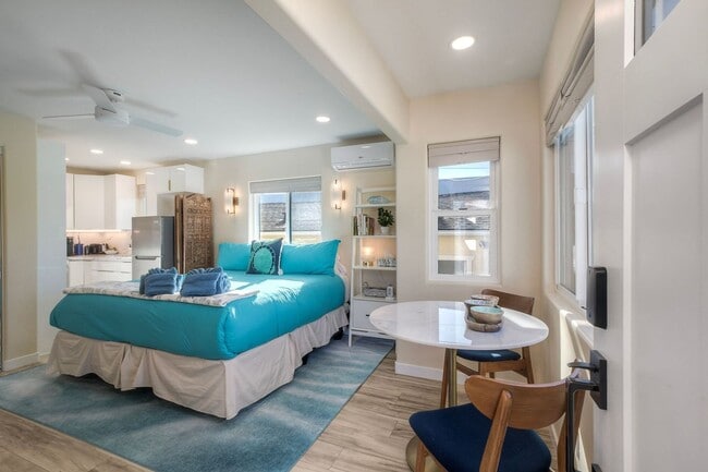 Photo - 409 N Ditmar St Unidad B