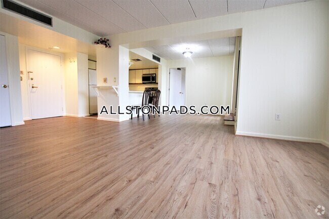 Building Photo - 85 Brainerd Rd Unit 303 Rental