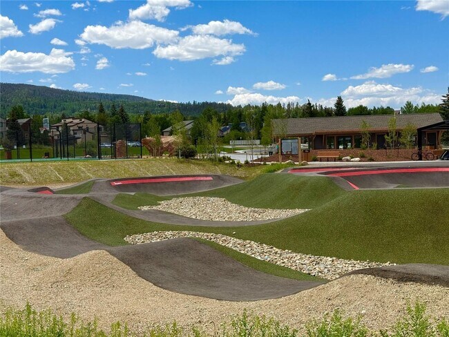 Photo - Home in Willowbrook for Rent