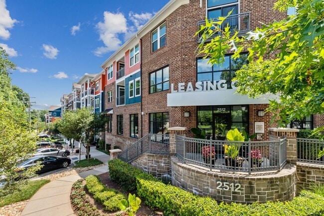 Photo - Elizabeth Station