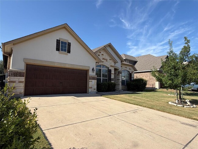 Photo - 104 Canyon Lake Ln