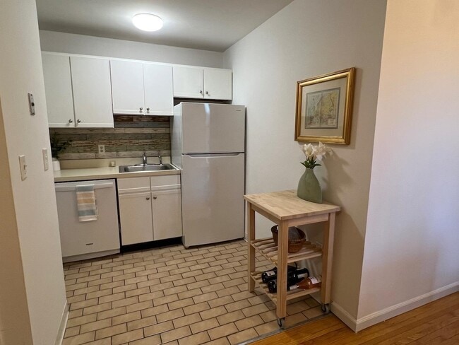 Photo - 711 Willow Ave Unit 3G