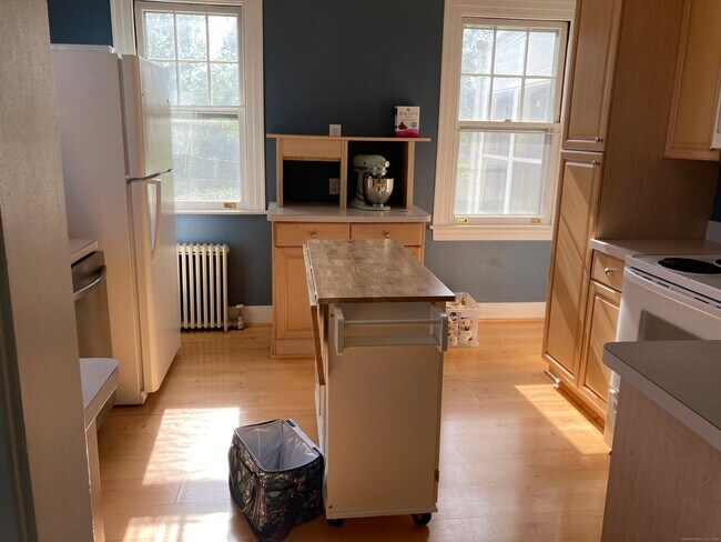 Photo - 75 Lancaster Rd