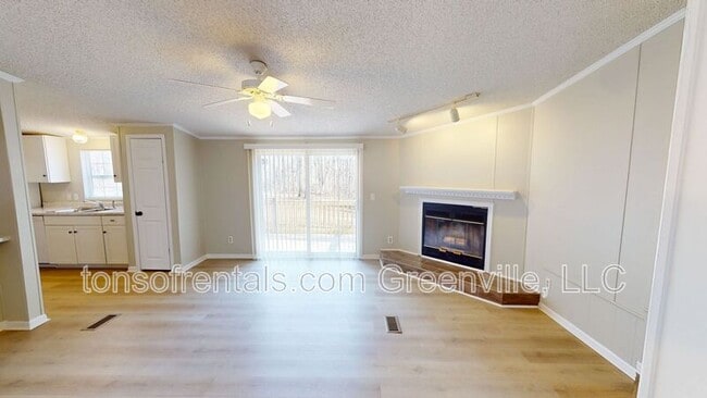 Photo - 236 Elizabeth Ln