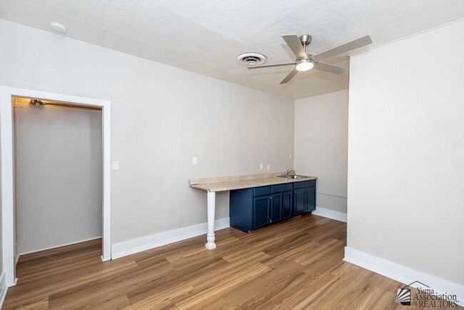 Photo - 244 S 3rd Ave Unidad B