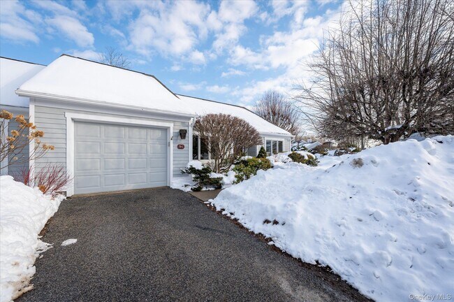 Photo - 785 Heritage Hills