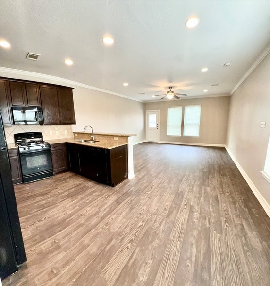 Photo - 32 Woodland Hills Dr Unit B