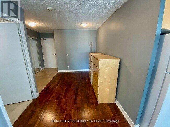 Photo - 373 Front St W Unit 2010