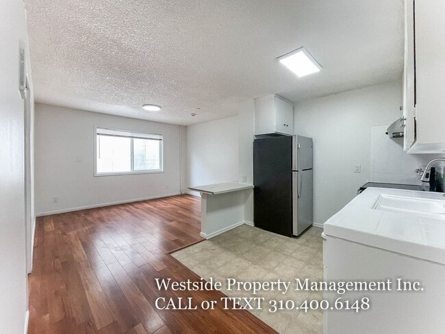 Building Photo - 39 Sunset Ave Unit 302