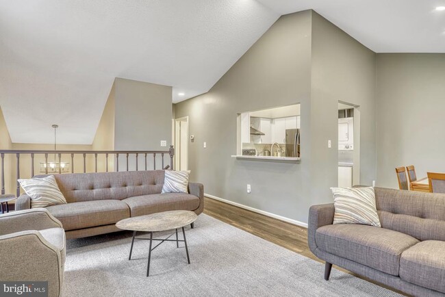 Photo - 7598 Lakeside Village Dr