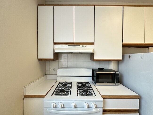 Photo - 1324 Oak Ave Unit C2