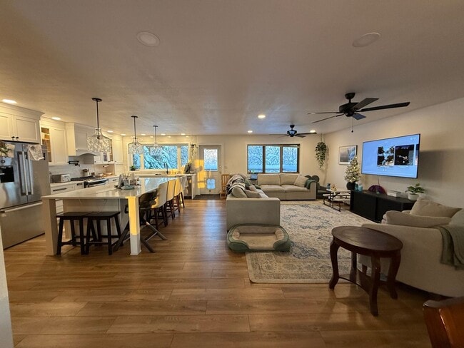 Photo - 4-bedroom home in Fairbanks / Dog friendly / Natural Gas