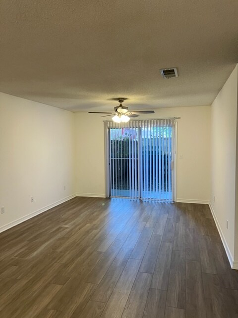 Photo - 1808 Tsuga Way Unit C