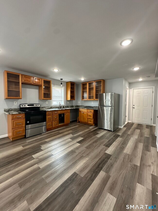 Photo - 178 Martin St Unit 3rd Floor