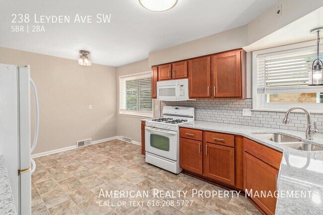 Photo - 238 Leyden Ave SW