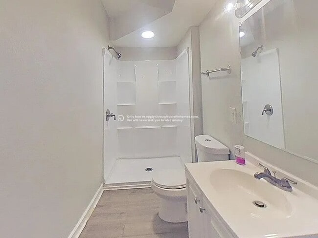 Photo - 110 Albany St