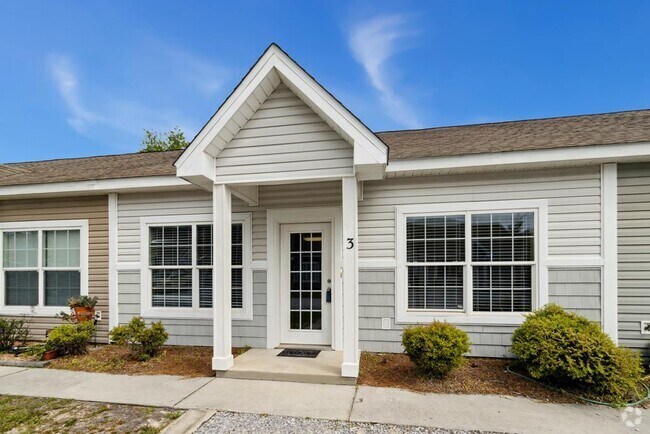 Building Photo - 457 Ponderosa Pines Dr Rental