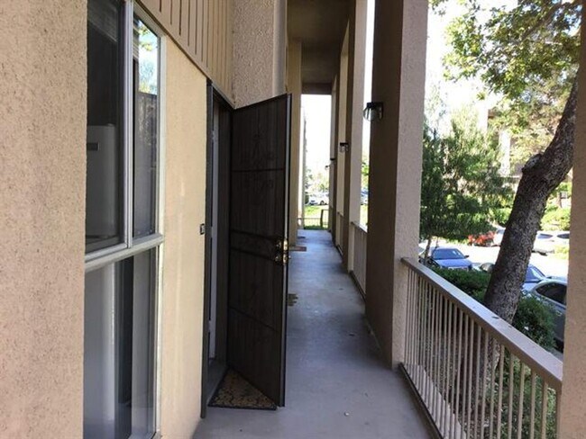 Photo - Baltimore #208 Unit 5700 Baltimore #208