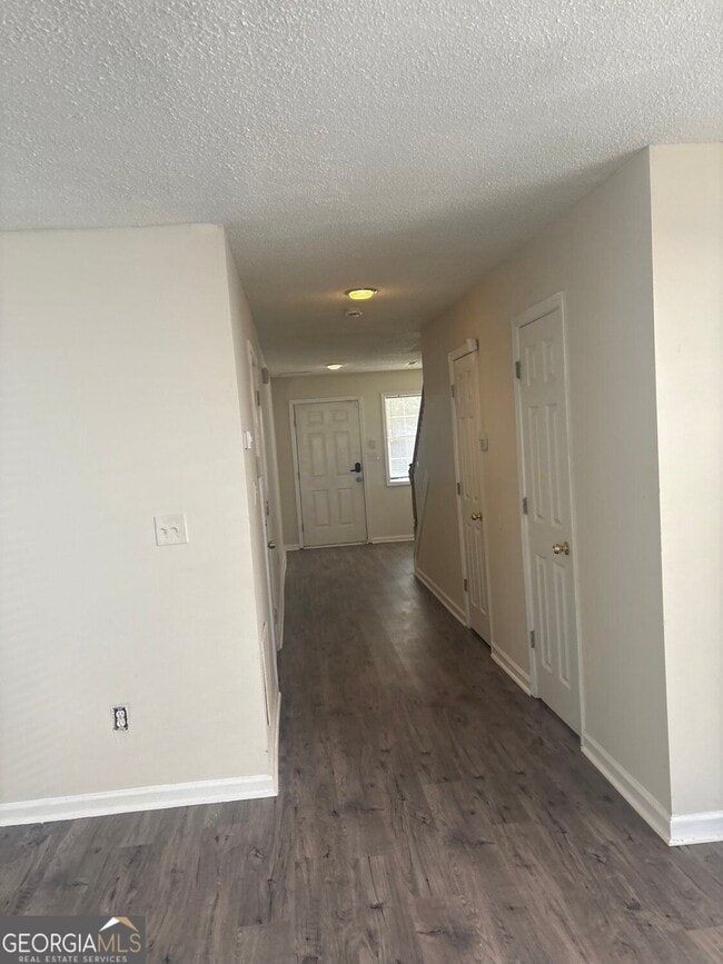3698 Sapphire Ct