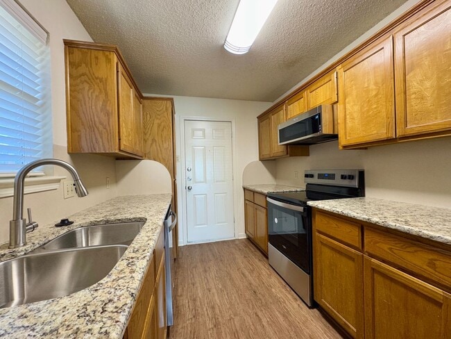 Photo - Duplex *LEASING SPECIAL AVAILABLE*