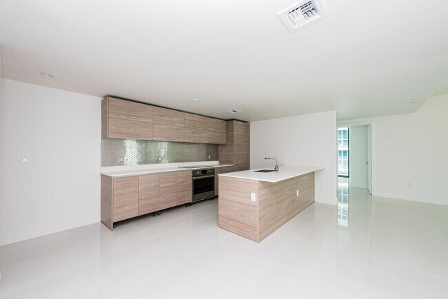 Photo - 1300 S Miami Ave Unit 1810