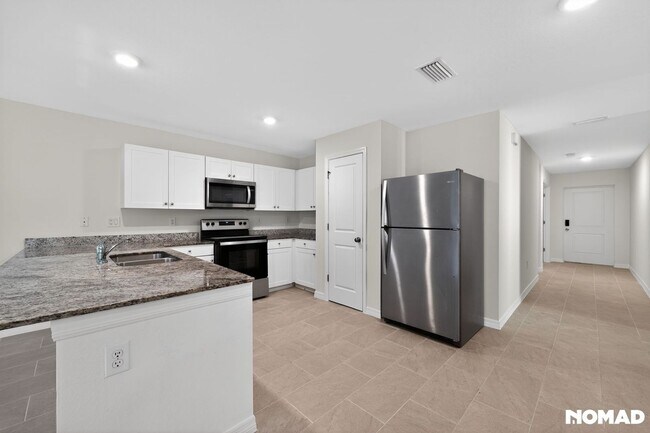 Photo - 18118 Sullivan Ave