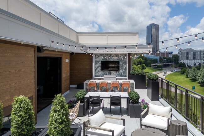 Building Photo - Enclave at Radius Dilworth Rental