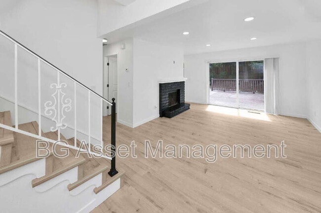 Photo - 1200 Shaddick Dr