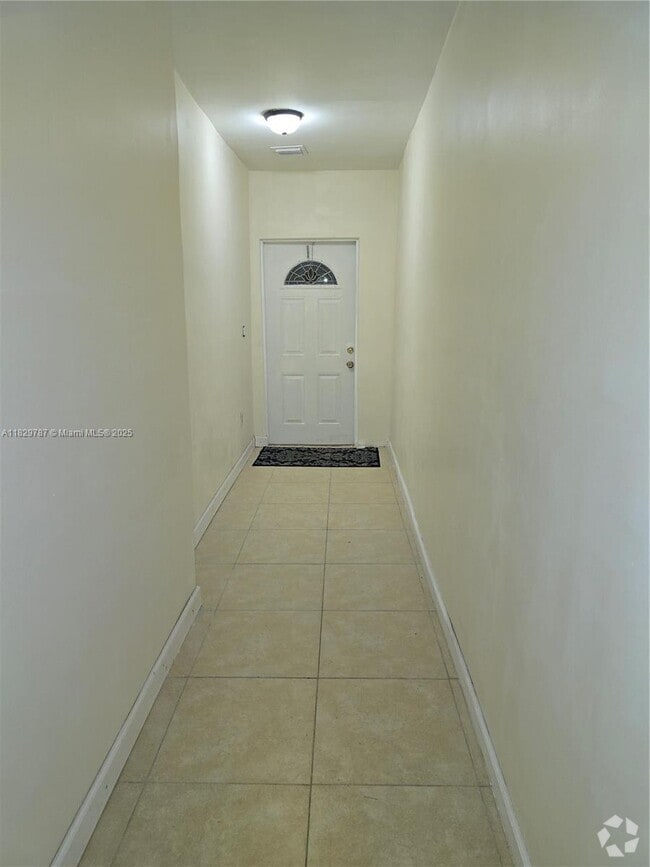 Building Photo - 9200 SW 164th St Rental