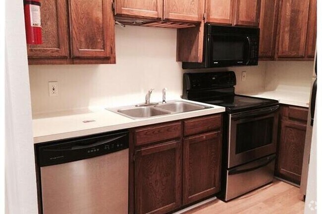 Building Photo - 2810 Nueces St Unit 104 Rental