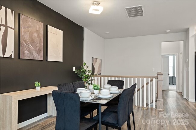 Photo - 2037 Statesville Ave