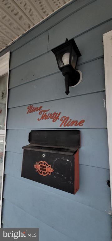 Photo - 939 W Pine St