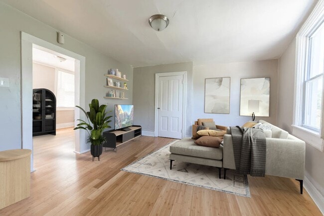 Building Photo - 1929 Arlington Ave Unit 1