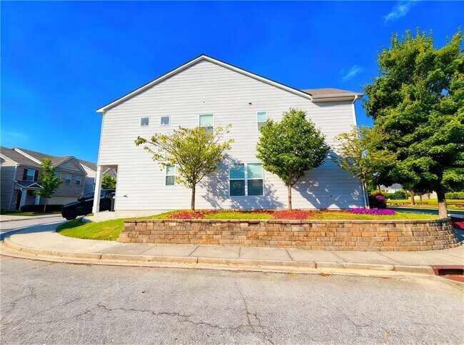 Photo - 602 Lofty Ln