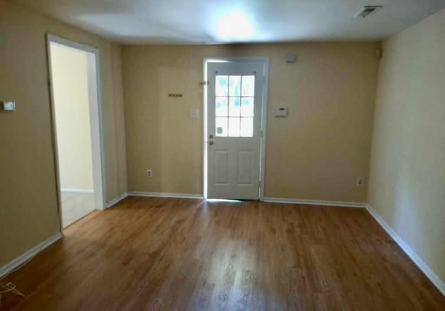 Photo - 743 Jackson St