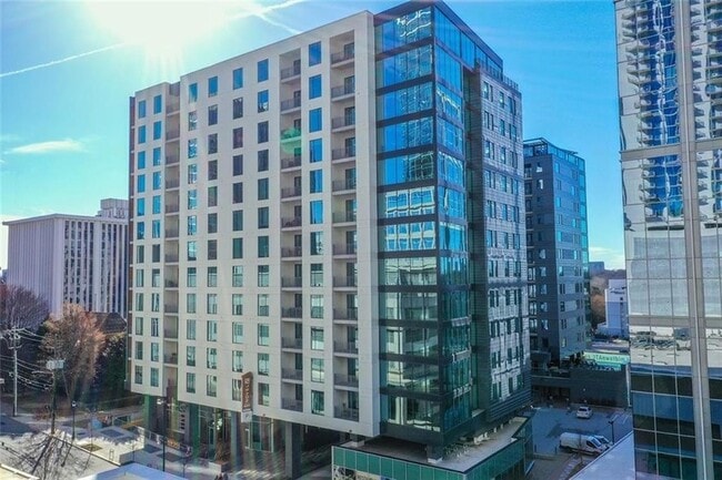 Building Photo - 1140 Spring St NW Rental