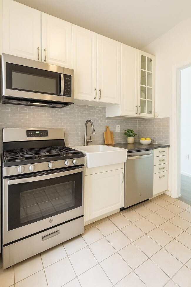 Photo - 6601 Broadway Unit C5