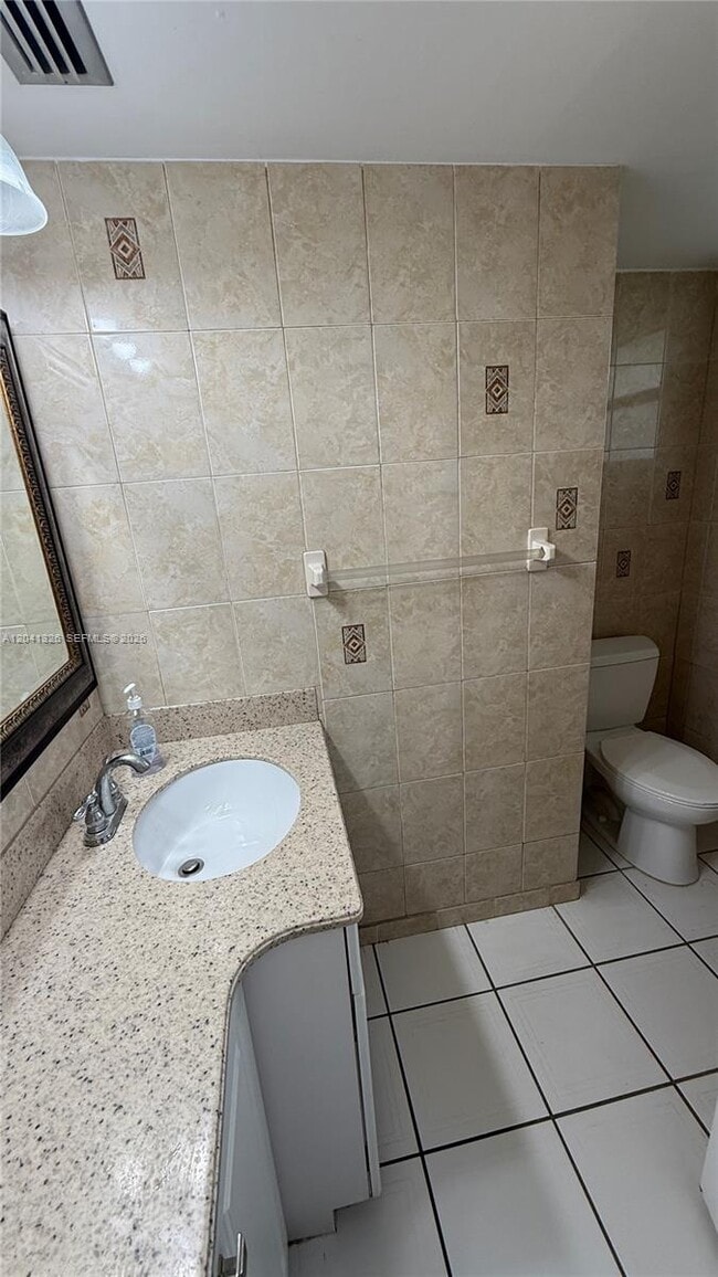 Photo - 1770 NE 191st St Unit 114-1