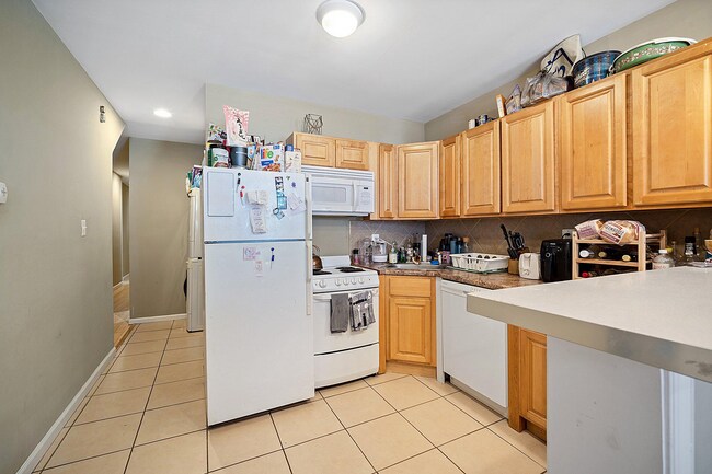 Photo - 1610 N Willington Unit A