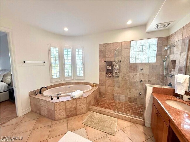Photo - 2659 Bolero Dr Unit 3